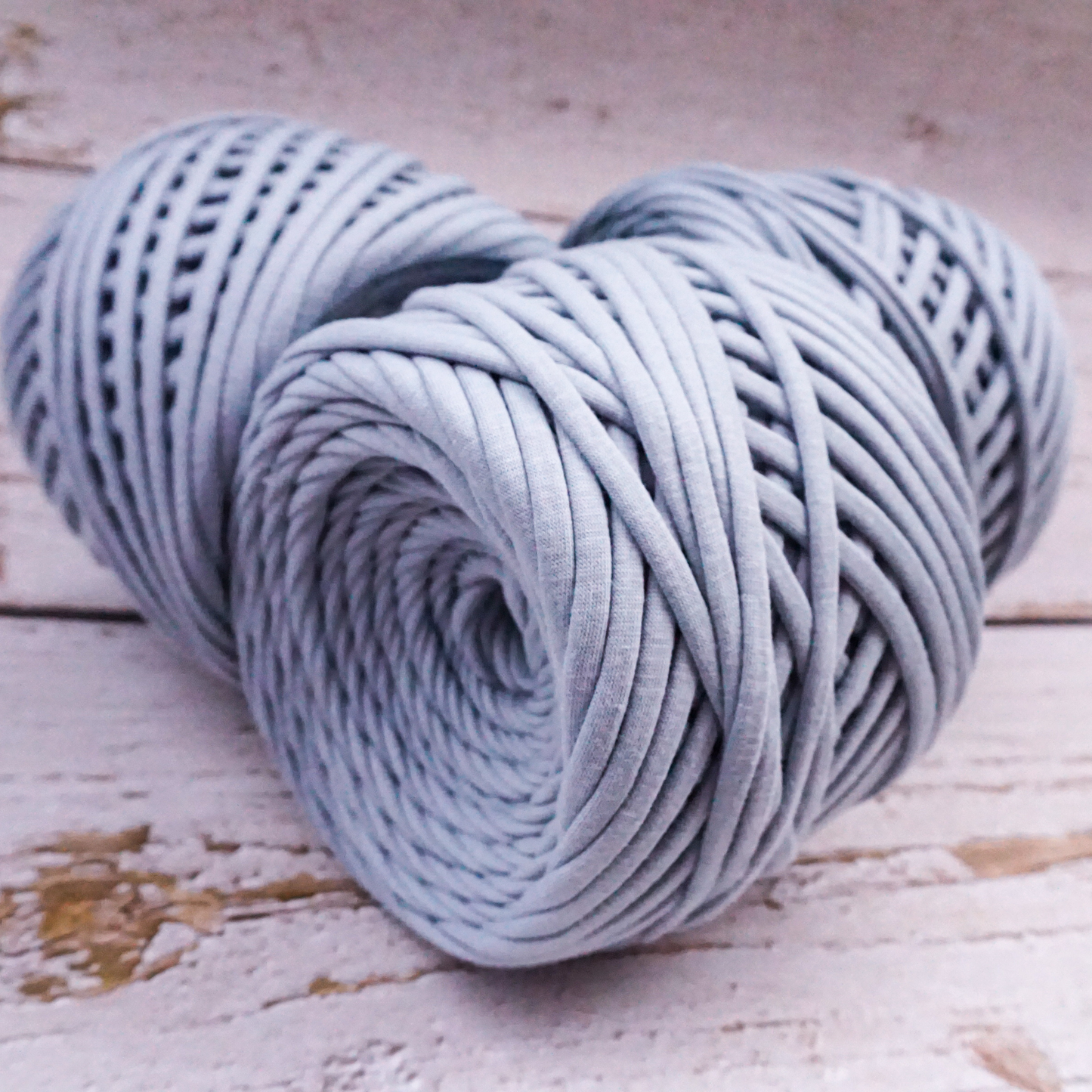 T-shirt yarn for crocheting baskets, bags, rugs and home decor. Grey