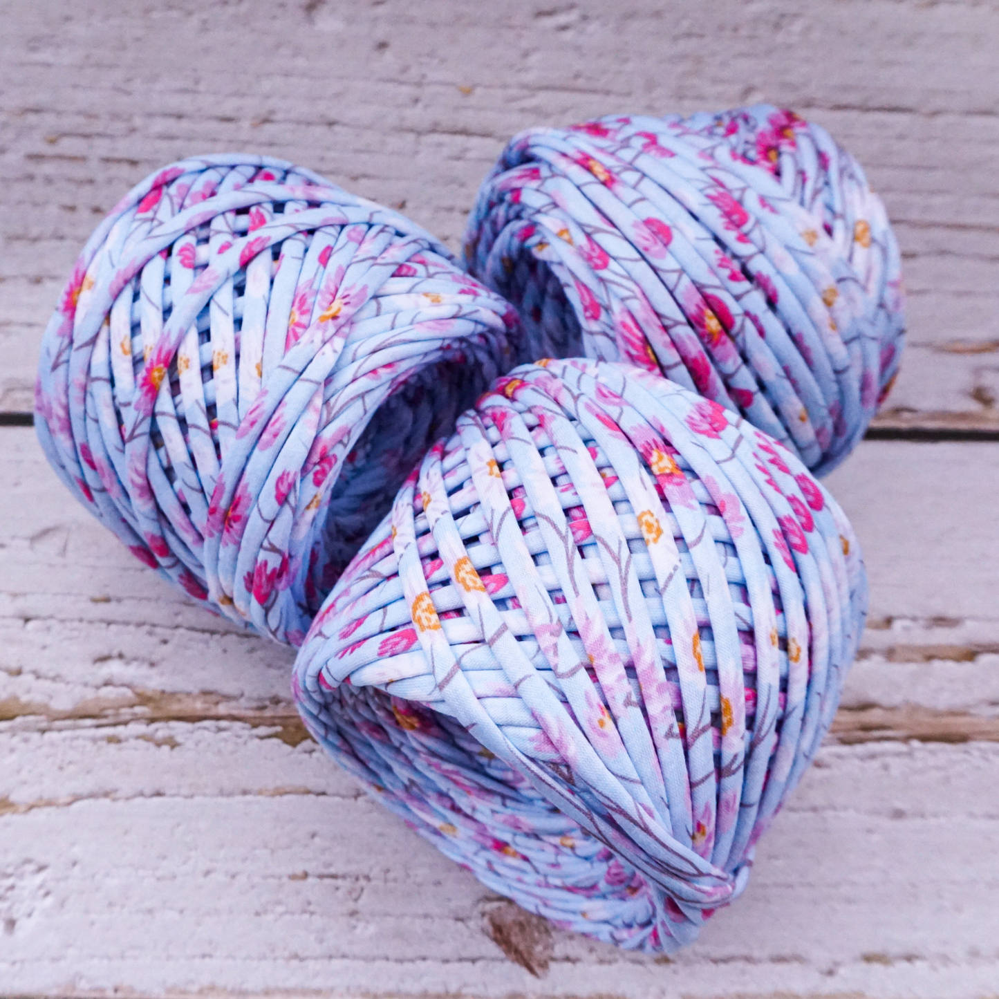 T-shirt yarn for crocheting baskets, bags, rugs and home decor. Flower print