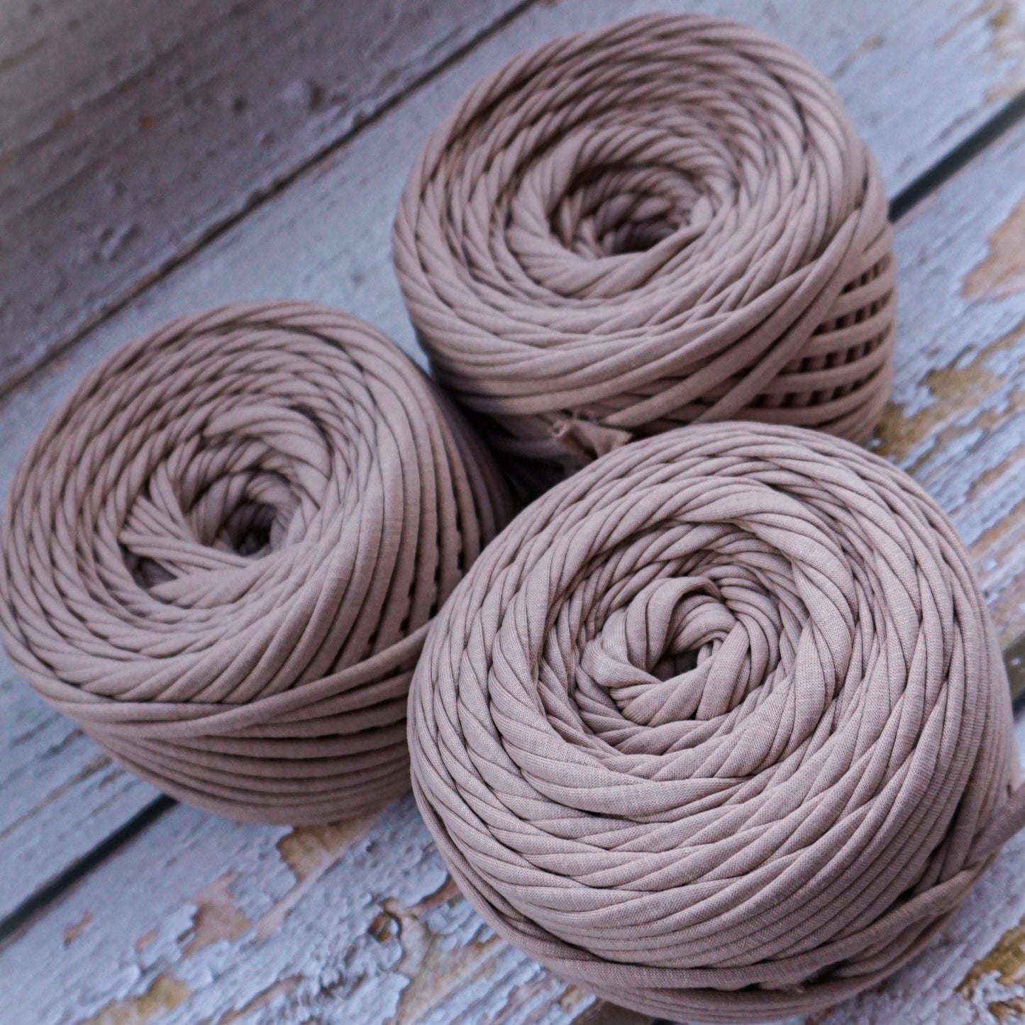 T-shirt yarn for crocheting baskets, bags, rugs and home decor. Cacao
