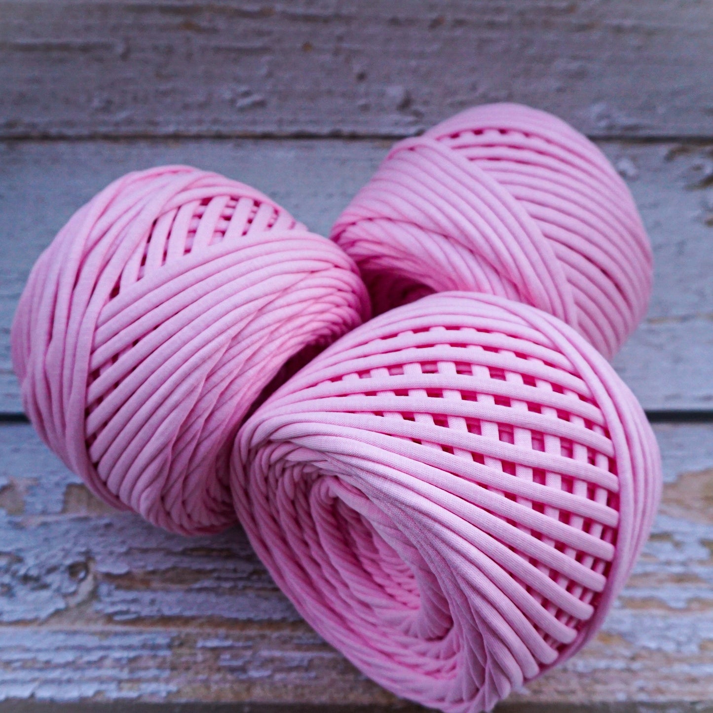 T-shirt yarn for crocheting baskets, bags, rugs and home decor. Pink
