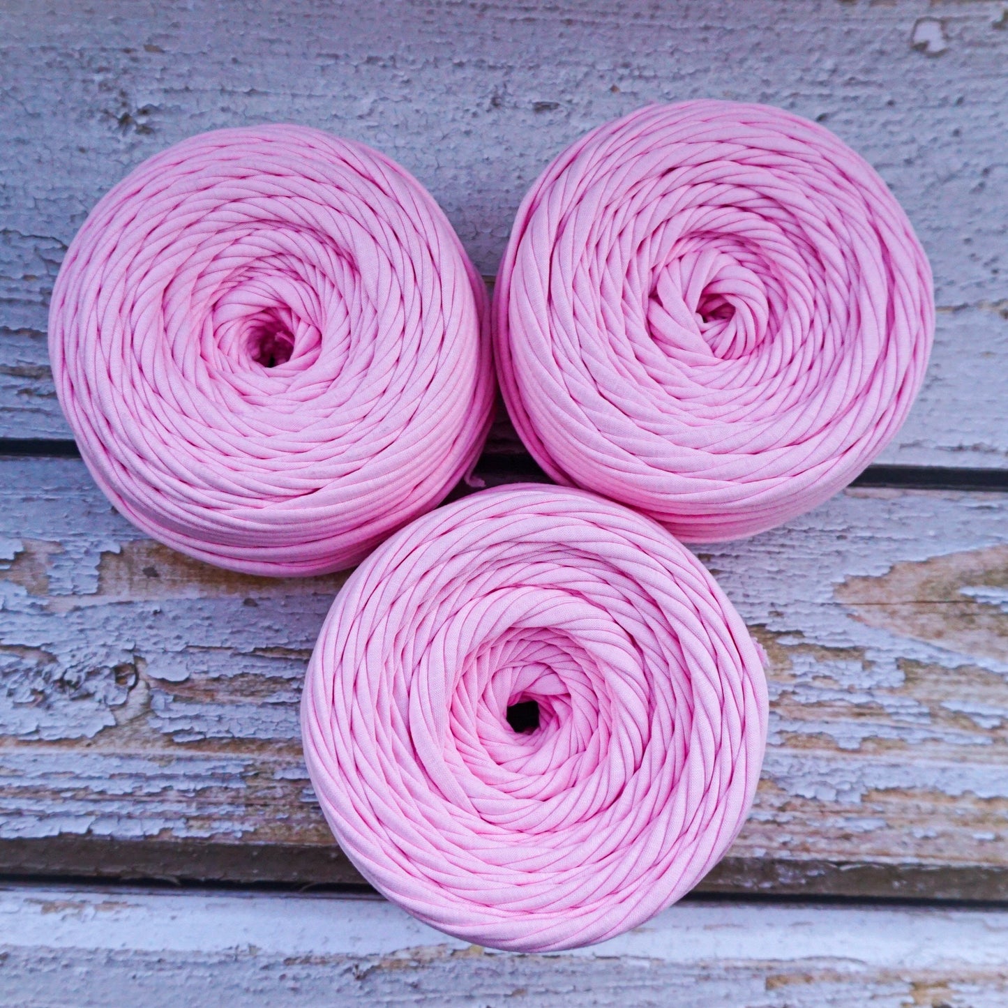T-shirt yarn for crocheting baskets, bags, rugs and home decor. Pink