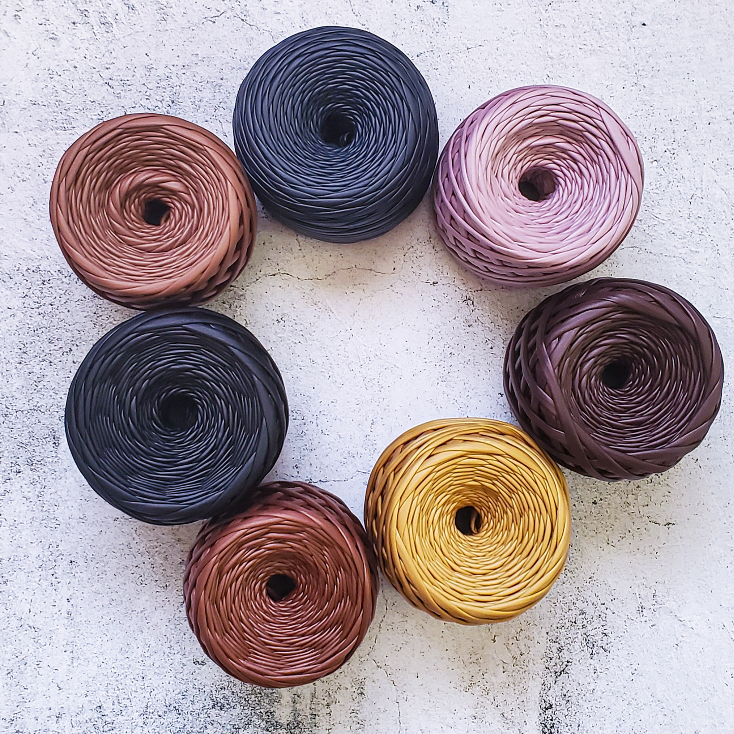 Leather looking T-shirt yarn for crocheting baskets, bags, rugs and home decor.