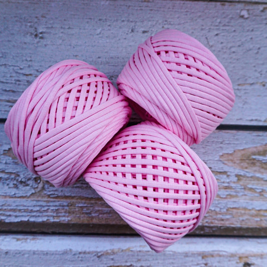 T-shirt yarn for crocheting baskets, bags, rugs and home decor. Pink