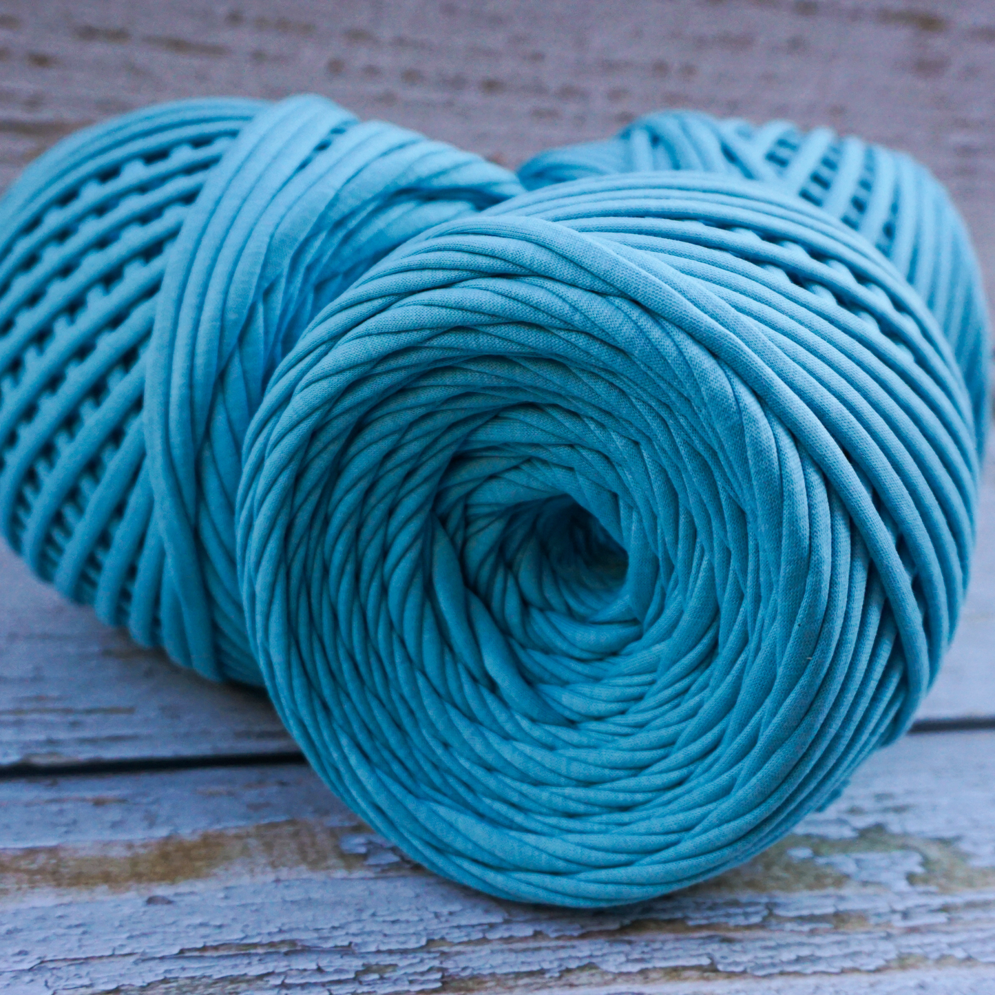T-shirt yarn for crocheting baskets, bags, rugs and home decor. Ocean weave