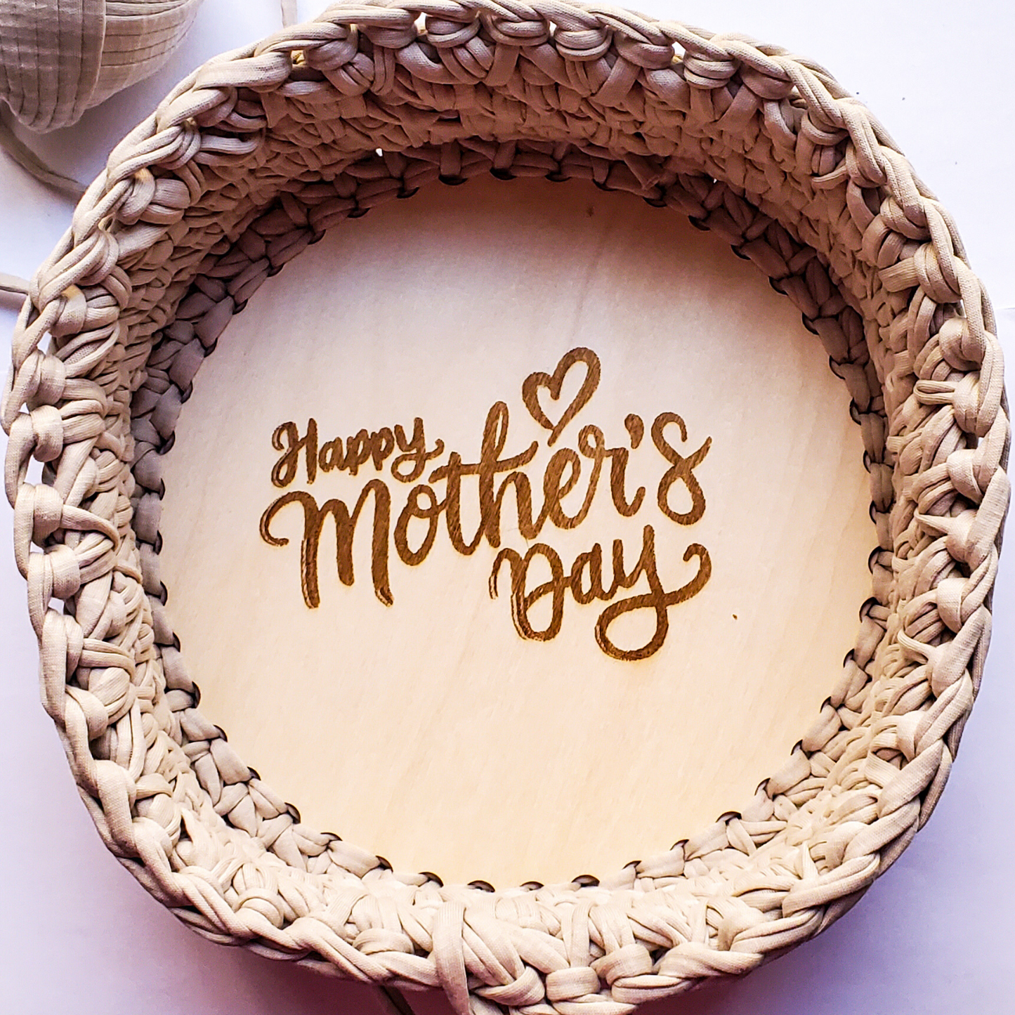 Basket wooden base for Mother's Day
